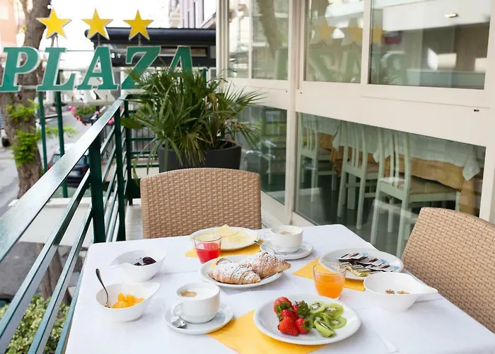 Plaza 3*