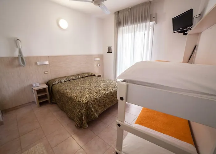 Plaza Hotel 3*