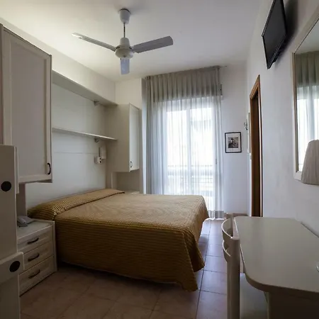 Plaza Hotell 3*