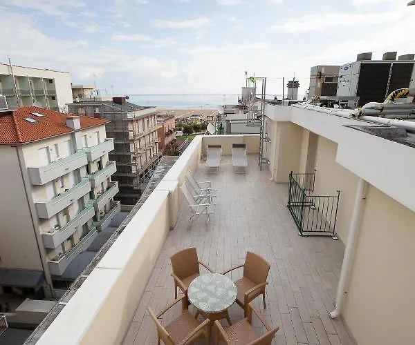 Hotel Plaza 3*