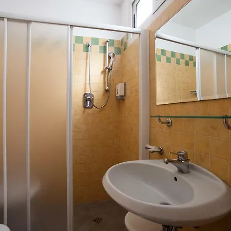 Hotel Plaza 3*