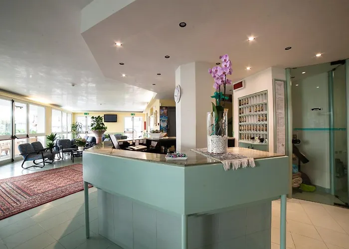 Plaza Otel 3*