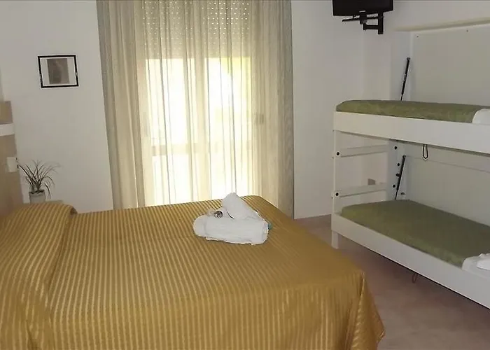 Plaza Otel 3*